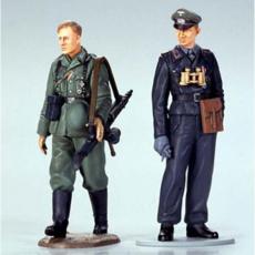 Tamiya 89621 M1:35 Wehrmacht Panzer Crew+Infantryman (2 Figuren)